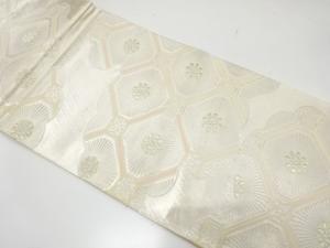 未使用品　雲取りに花蜀江模様織り出し袋帯(未仕立て)